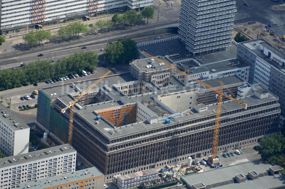 Berlin von oben - Polizeipräsidium in der Keibelstraße in Berlin-Mitte