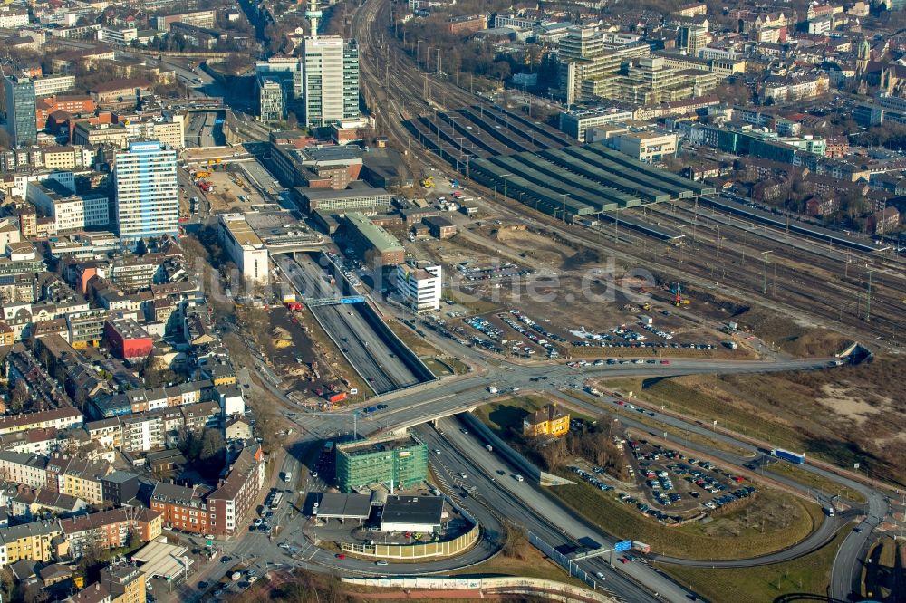 Luftbild Duisburg - Portsmouthplatz - Mercatorstraße am Hauptbahnhof im Innenstadt- Zentrum im Ortsteil Duisburg Mitte in Duisburg im Bundesland Nordrhein-Westfalen