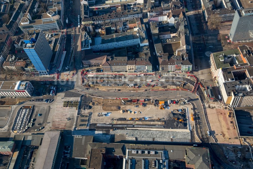 Duisburg aus der Vogelperspektive: Portsmouthplatz - Mercatorstraße am Hauptbahnhof im Innenstadt- Zentrum im Ortsteil Duisburg Mitte in Duisburg im Bundesland Nordrhein-Westfalen