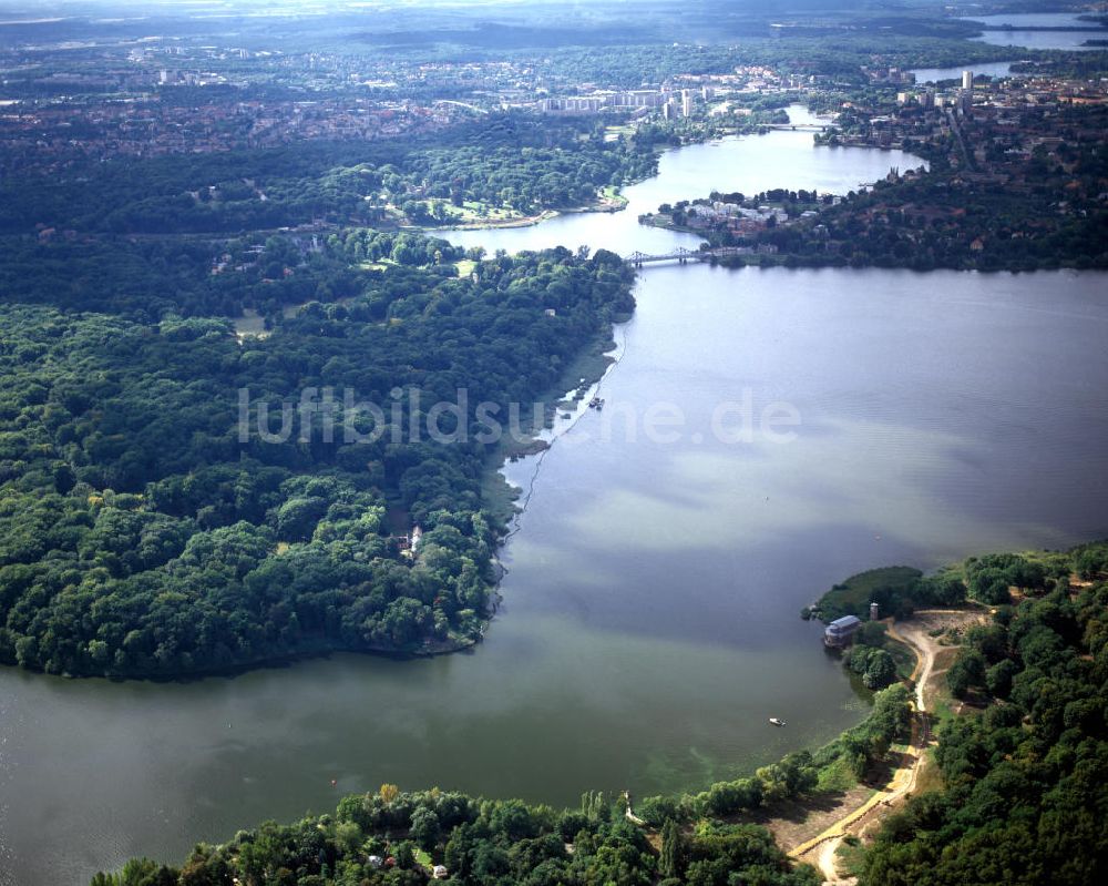 Luftbild Potsdam Sacrow - Potsdam mit Glienicker Brücke, Jungfernsee und Heilandskirche Sacrow