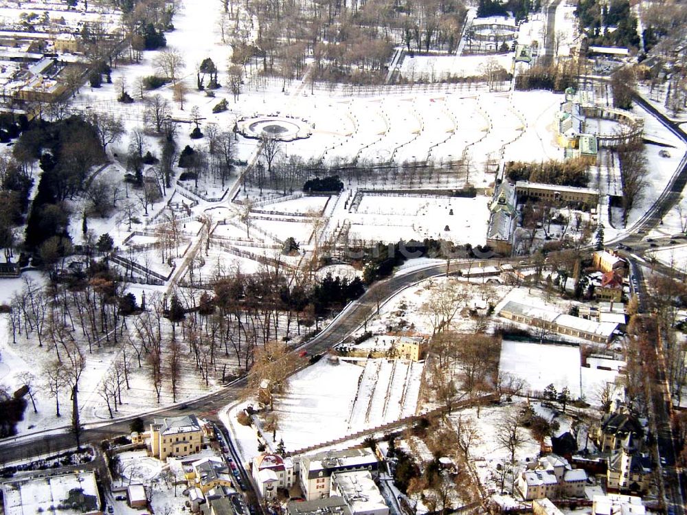 Potsdam/Brandenburg aus der Vogelperspektive: 22.01.2004 Potsdam/Brandenburg Winterlandschaft am Schloß Sanssouci