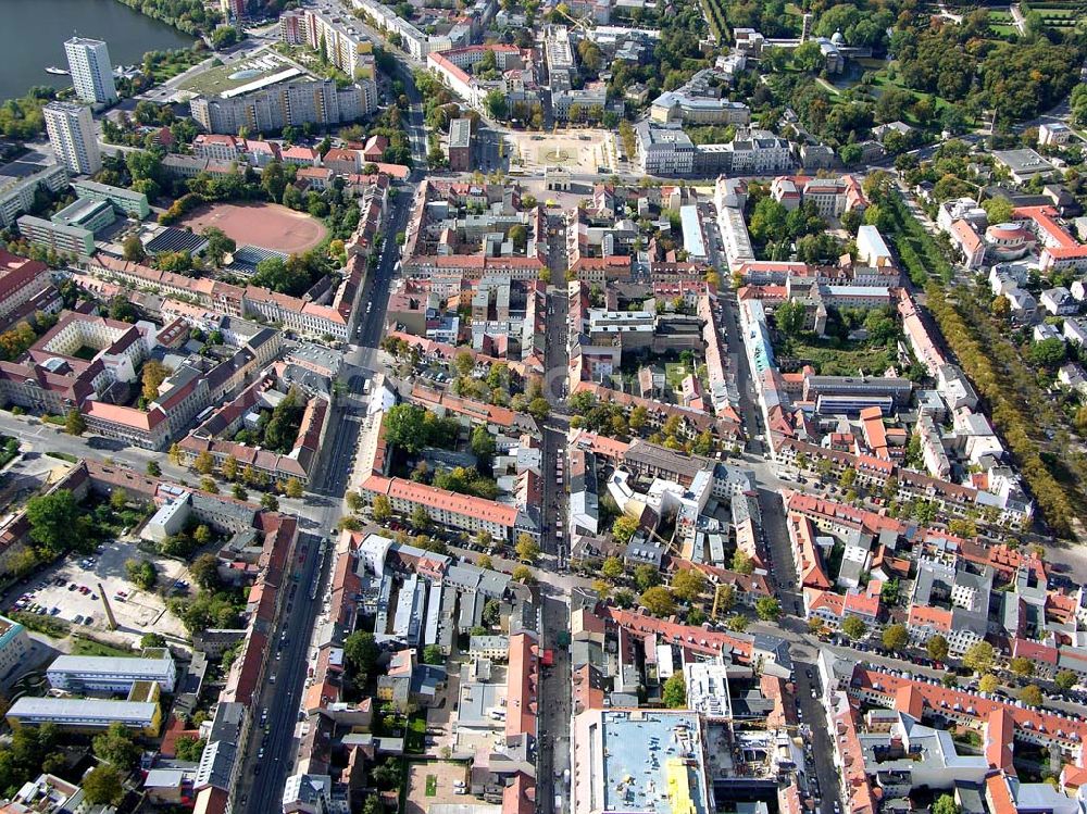 Luftaufnahme Potsdam - Potsdamer Einkaufsmeile ist die Brandenburger Straße