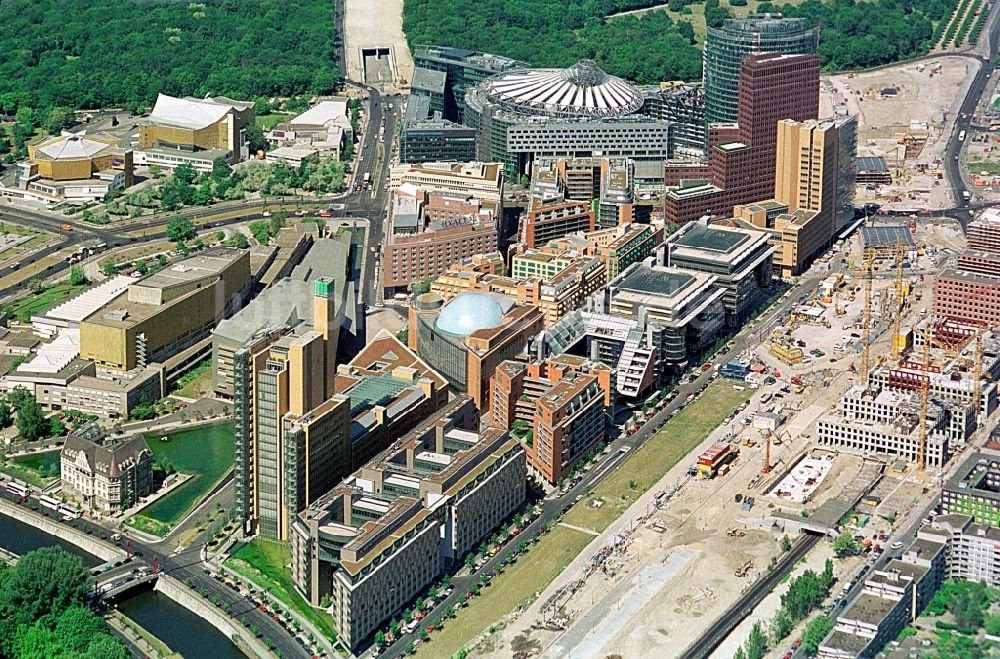 Berlin aus der Vogelperspektive: Potsdamer Platz im Innenstadt- Zentrum in Berlin