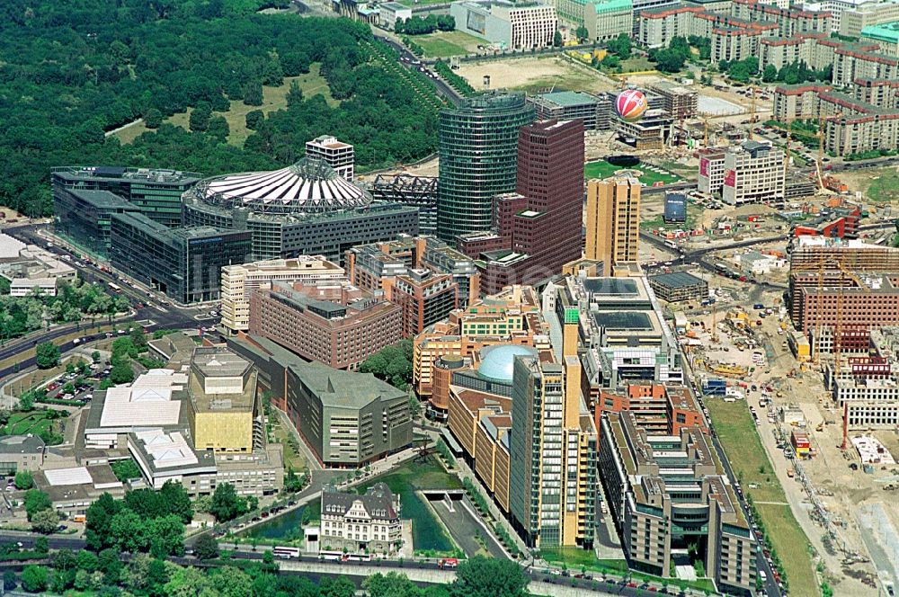 Luftbild Berlin - Potsdamer Platz im Innenstadt- Zentrum in Berlin