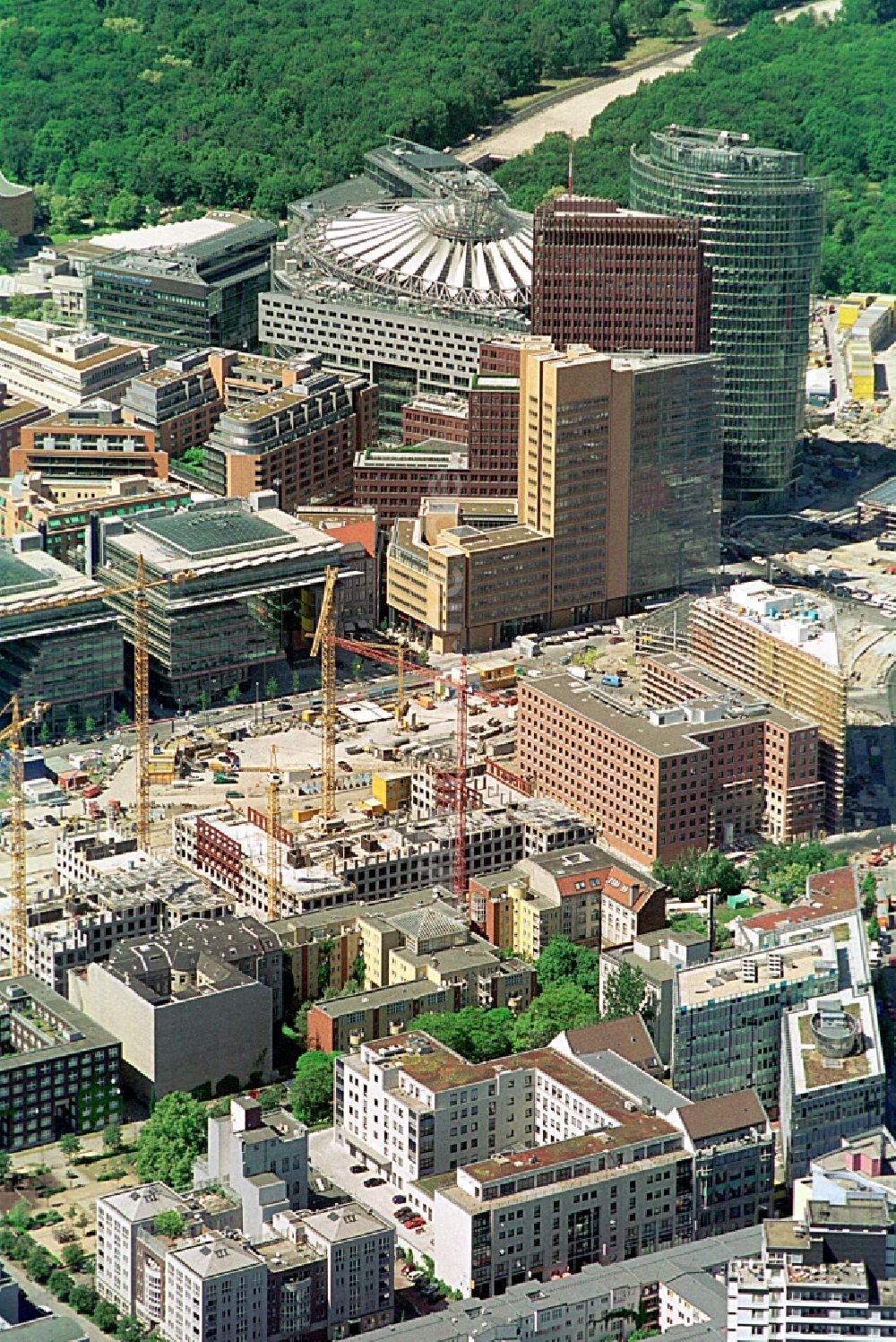 Luftbild Berlin - Potsdamer Platz im Innenstadt- Zentrum in Berlin