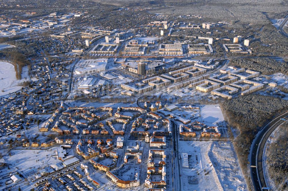 POTSDAM von oben - Potsdamer Stadtteil Kirchsteigfeld im Winter mit Schnee