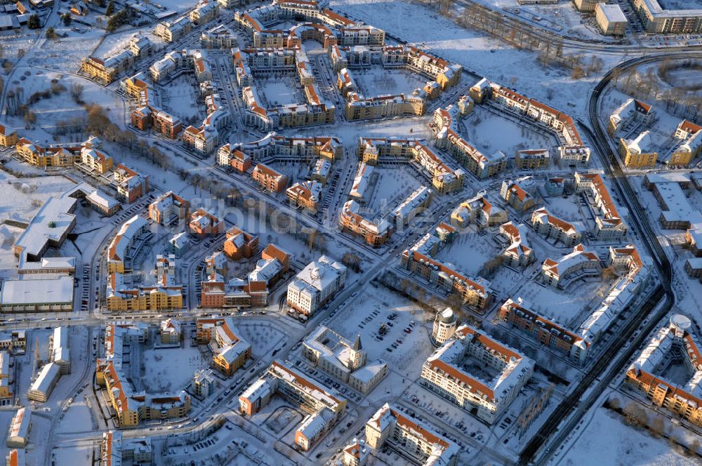 POTSDAM von oben - Potsdamer Stadtteil Kirchsteigfeld im Winter mit Schnee