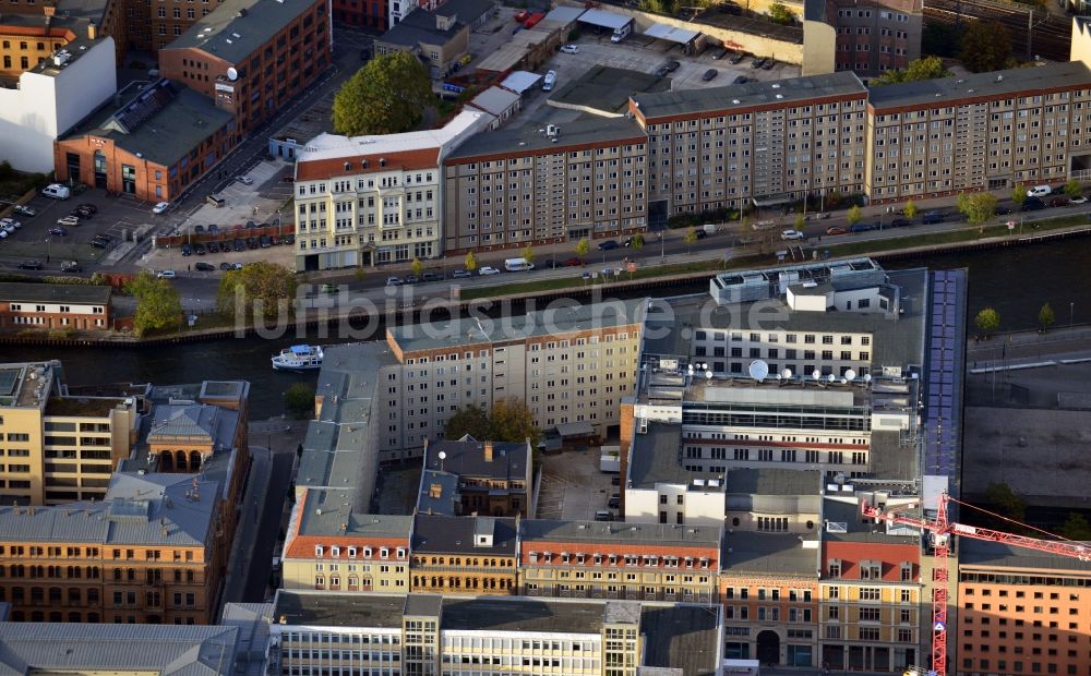 Luftbild Berlin - Presse- und Informationsamt der Bundesregierung in der Dorotheenstraße in Berlin - Mitte