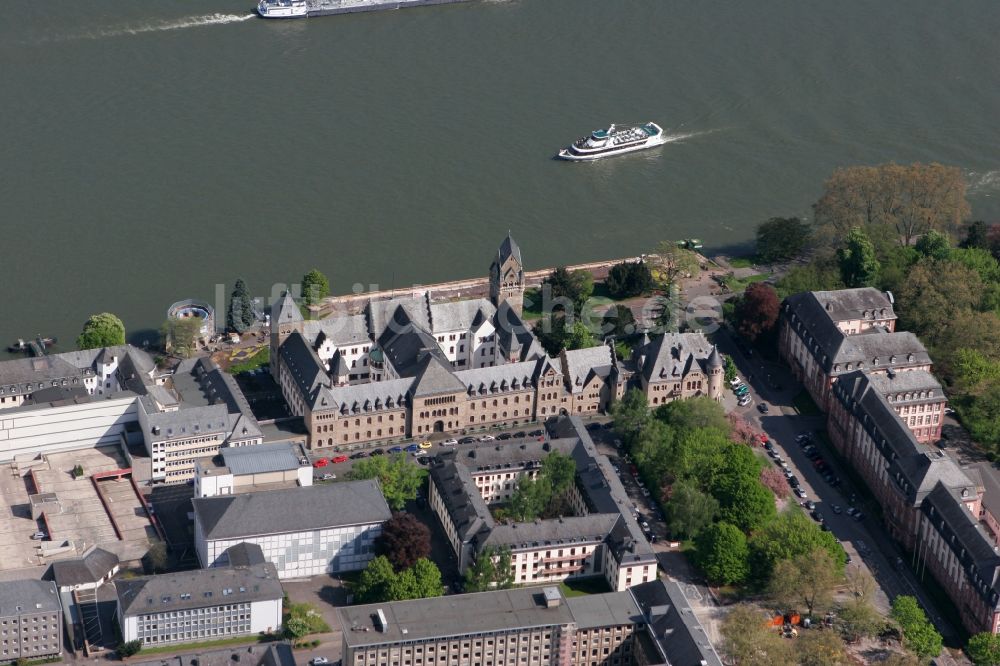 Koblenz von oben - Preußisches Regierungsgebäude in Koblenz im Bundesland Rheinland-Pfalz