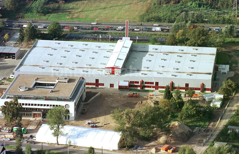 Luftaufnahme Birkenwerder / BRB - Produktionsstätte der Francotyp-Postalia AG am Berliner Ring in Birkenwerder / Brandenburg.