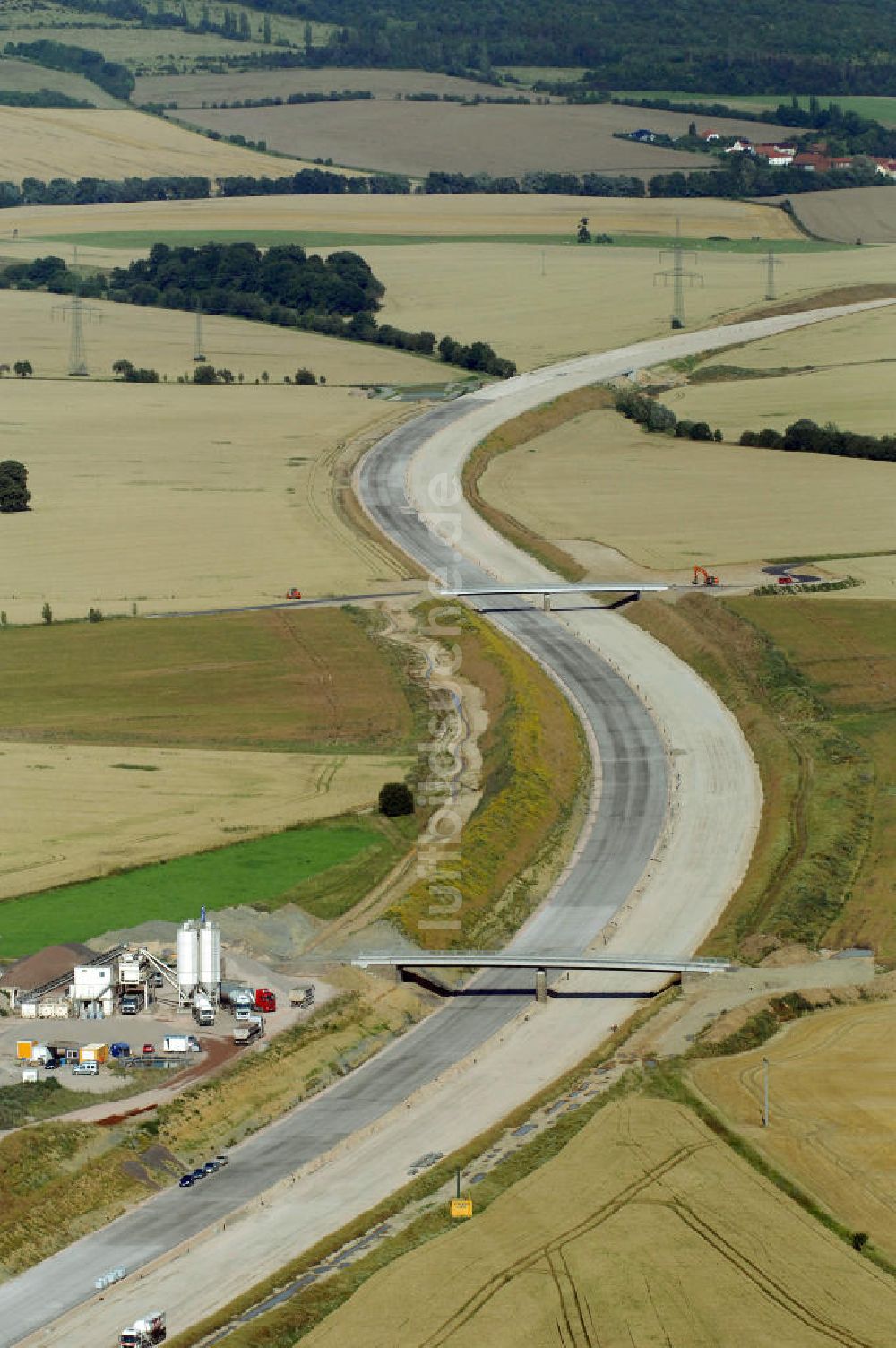 Neukirchen von oben - Projekt Nordverlegung Hörselberge der Autobahn E40 / A4 bei Neukirchen