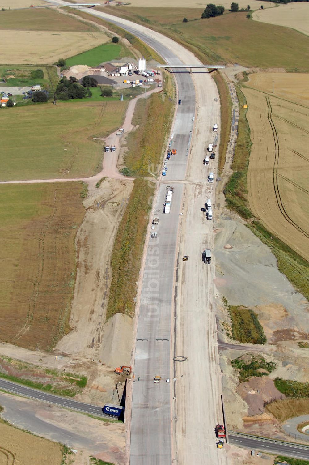 Neukirchen von oben - Projekt Nordverlegung Hörselberge der Autobahn E40 / A4 bei Neukirchen