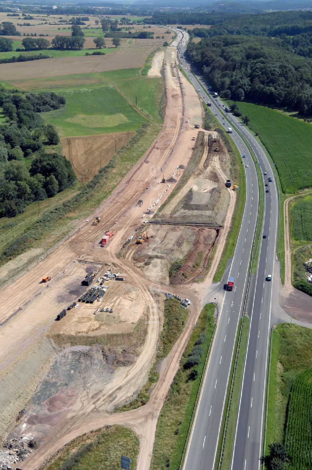 Sättelstädt von oben - Projekt Nordverlegung Hörselberge der Autobahn E40 / A4 bei Sätt