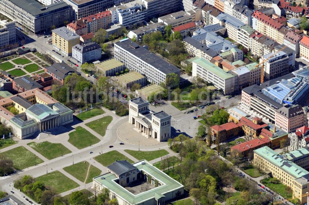 Luftaufnahme München - Propyläen in München im Bundesland Bayern