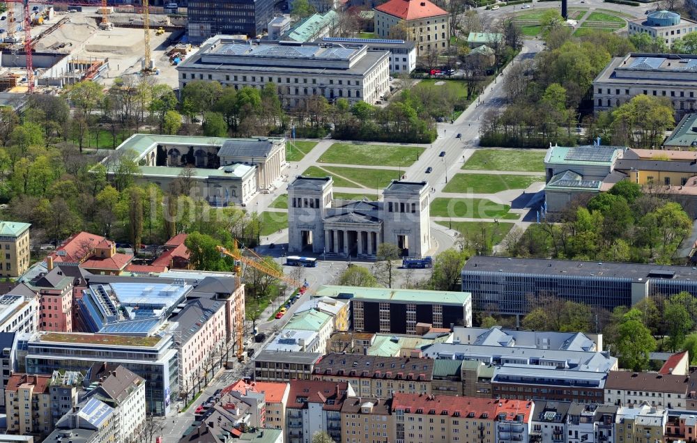 Luftbild München - Propyläen in München im Bundesland Bayern