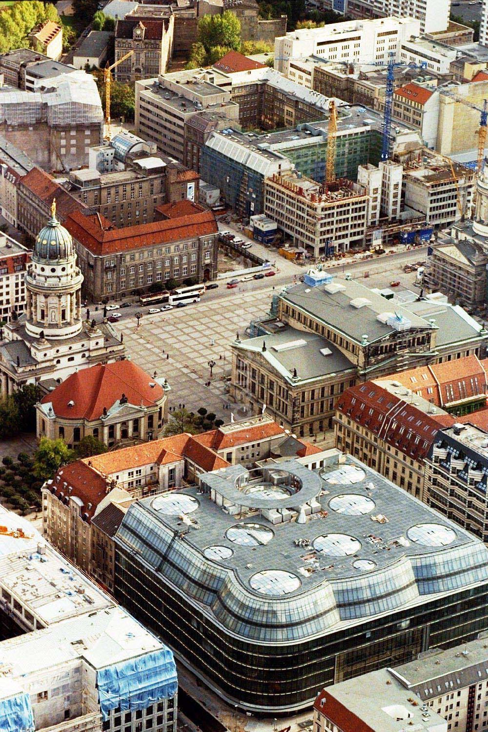 Luftaufnahme Berlin - Quartier 207 der Friedrichstadtpassagen.