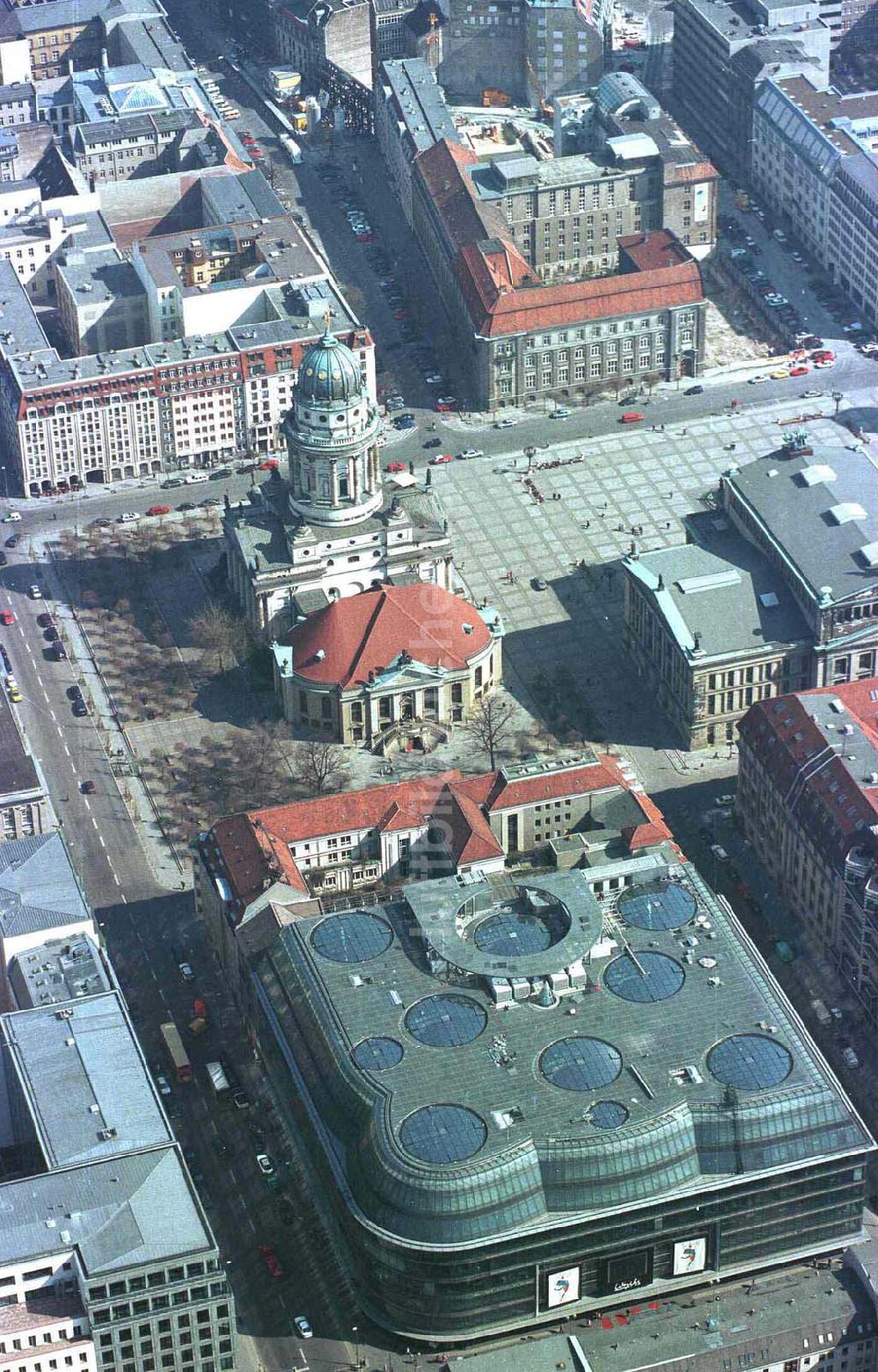 Berlin aus der Vogelperspektive: Quartier 207 an der Friedrichstraße