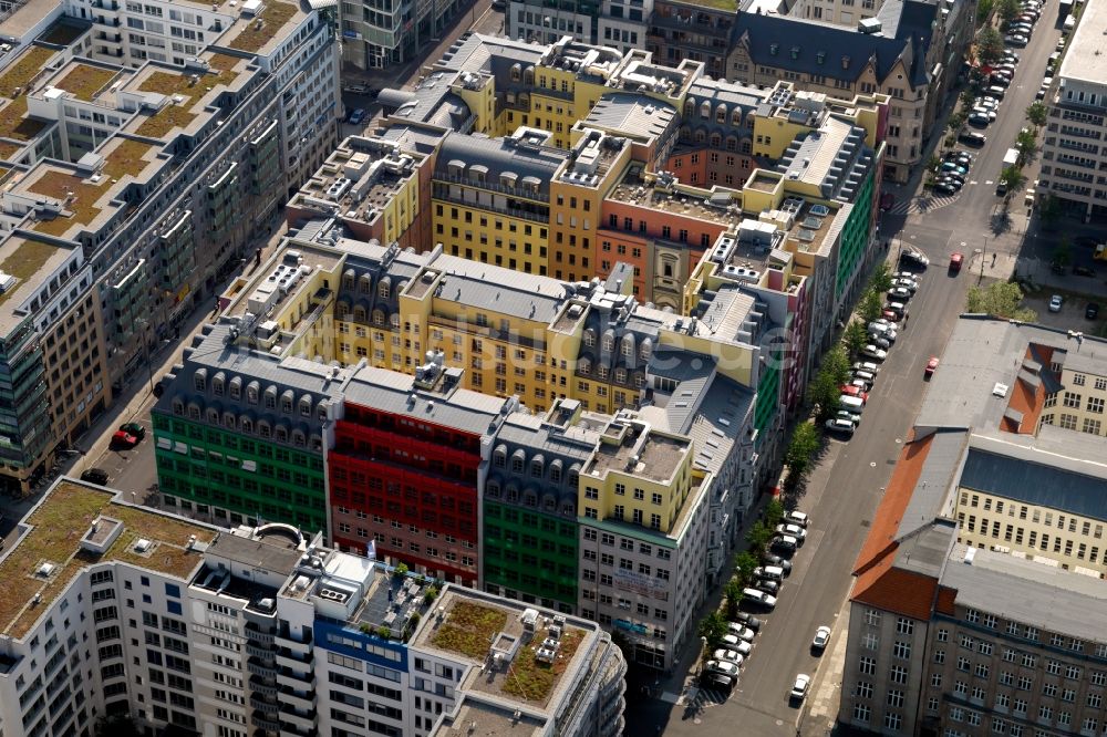 Berlin von oben - Quartier Schützenstraße und das integrierte Hotel Mercur, in der historischen Friedrichstadt von Berlin-Mitte