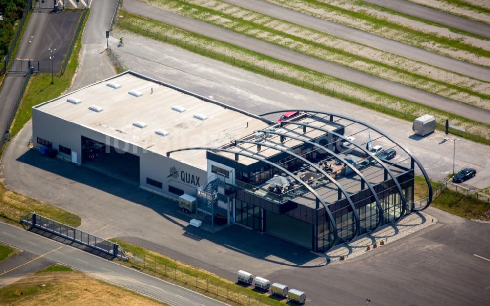 Luftbild Büren - Quax- Hangar auf dem Gelände des Flughafen in Büren im Bundesland Nordrhein-Westfalen