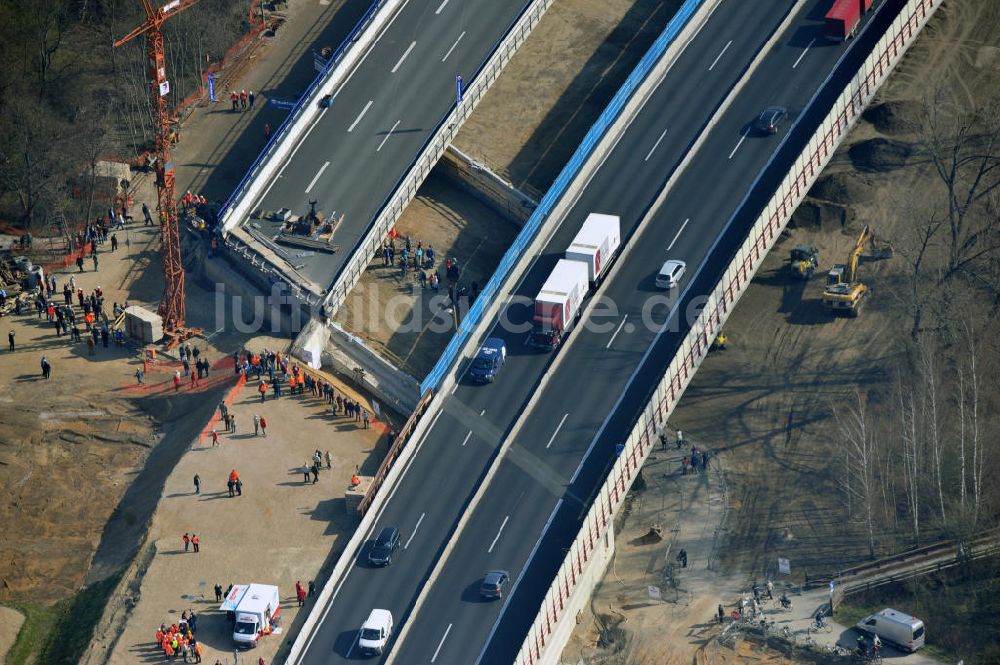 Luftbild Braunschweig - Querverschub Brücke beim Um- und Ausbau des Autobahndreieck Braunschweig-Südwest