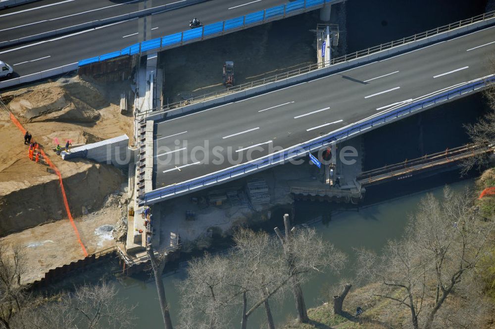 Braunschweig aus der Vogelperspektive: Querverschub Brücke beim Um- und Ausbau des Autobahndreieck Braunschweig-Südwest