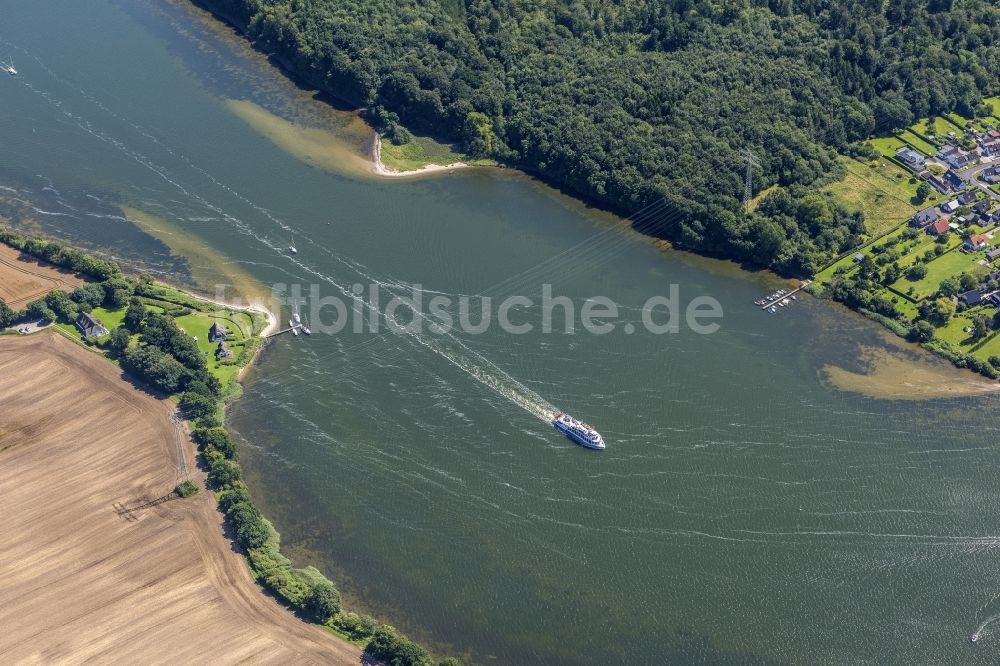 Kappeln aus der Vogelperspektive: Raddampfer auf der Schlei in Kappeln im Bundesland Schleswig-Holstein, Deutschland