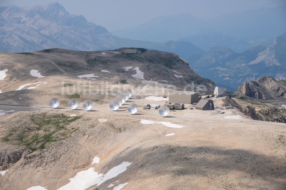 Le Devoluy von oben - Radioteleskop und Empfangsanlage des Institut für Radioastronomie im Millimeterbereich in Le Devoluy in Provence-Alpes-Cote d'Azur, Frankreich