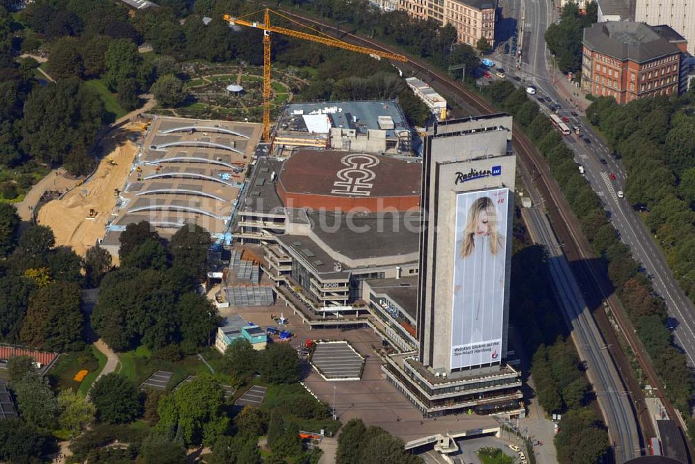 Hamburg aus der Vogelperspektive: Radisson Hotel und Congress Centrum CCH