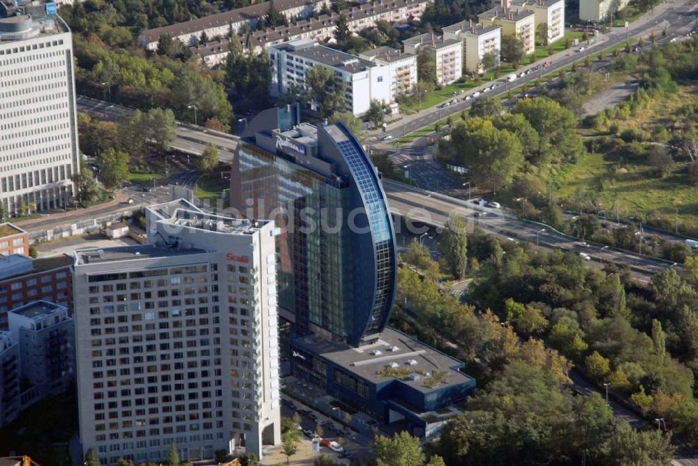 Luftaufnahme Frankfurt am Main - Radisson SAS Hotel in Frankfurt am Main