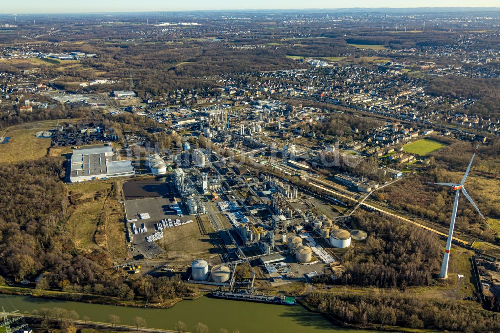 Castrop-Rauxel aus der Vogelperspektive: Raffinerie- Werksgelände des Chemieproduzenten RAIN Carbon Germany Chemiewerk in Castrop-Rauxel im Bundesland Nordrhein-Westfalen, Deutschland