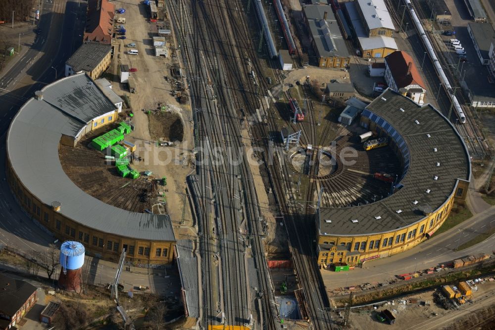 Luftbild Leipzig - Rangier- Drehteller und Lokschuppen mit Stellwerk des Leipziger Hauptbahnhofs Leipzig im Bundesland Sachsen