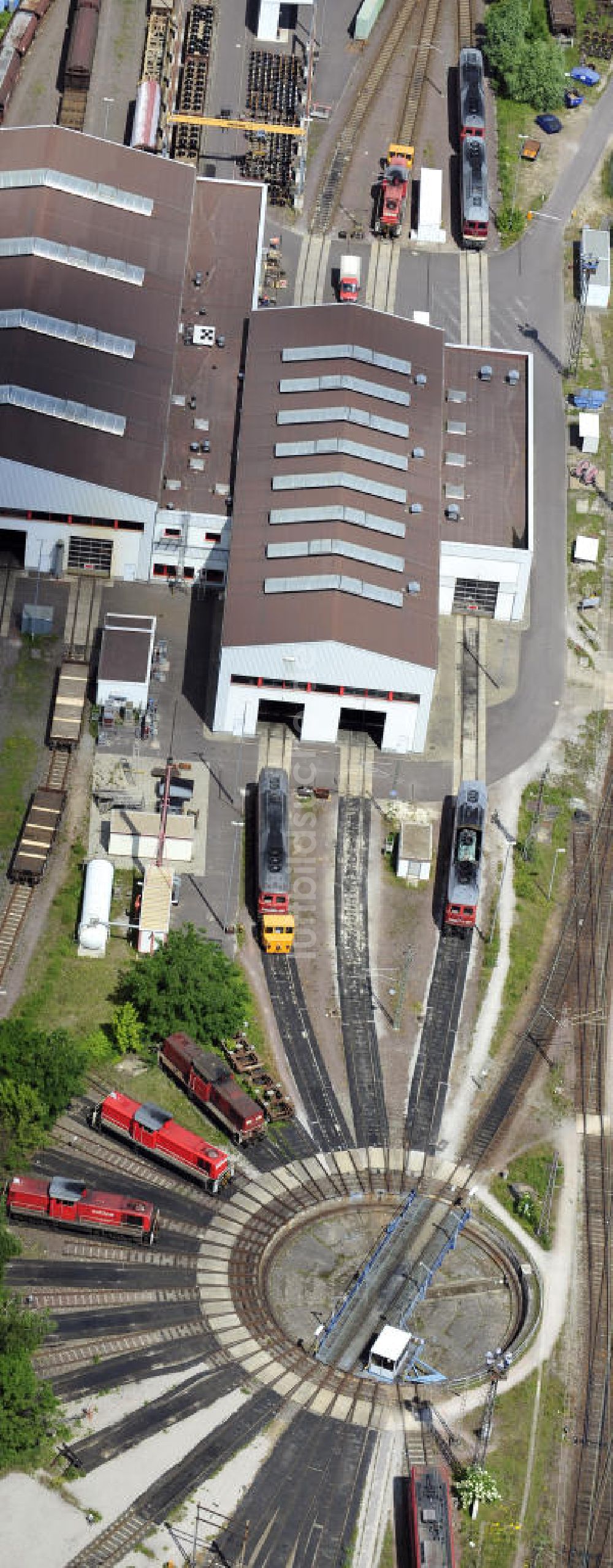 Luftaufnahme Magdeburg - Rangierbahnhof des Bahnbetriebswerkes Magdeburg Rothensee