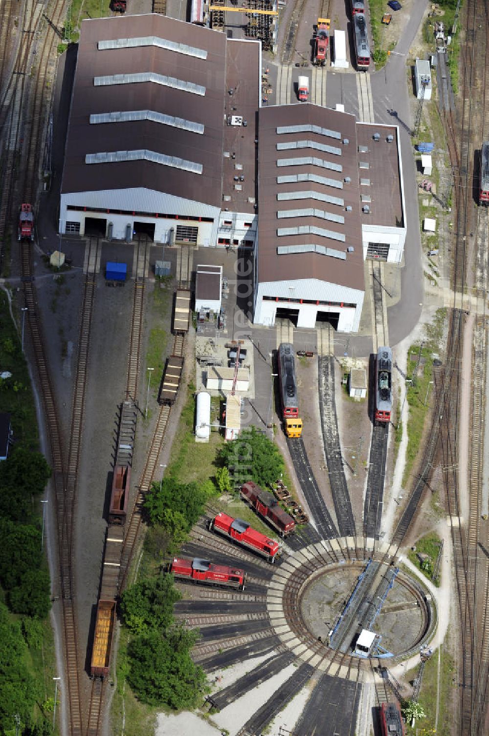 Magdeburg aus der Vogelperspektive: Rangierbahnhof des Bahnbetriebswerkes Magdeburg Rothensee