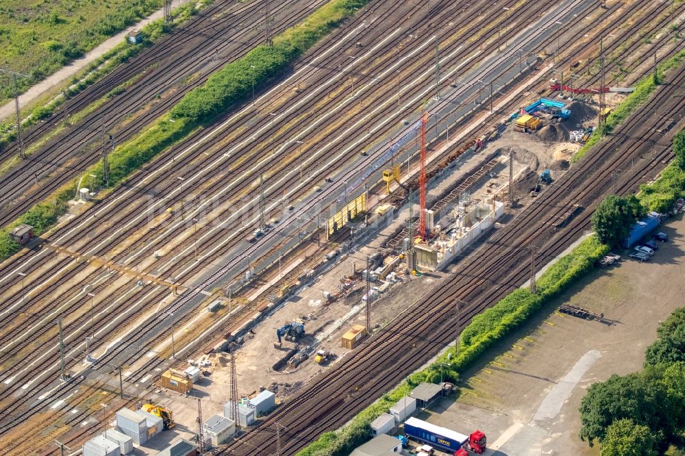 Luftaufnahme Duisburg - Rangierbahnhof und Güterbahnhof der Deutschen Bahn in Duisburg im Bundesland Nordrhein-Westfalen