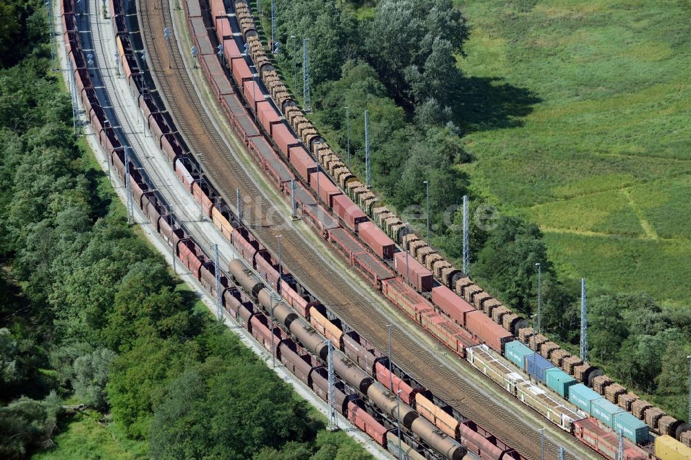 Luftaufnahme Frankfurt (Oder) - Rangierbahnhof und Güterbahnhof der Deutschen Bahn in Frankfurt (Oder) im Bundesland Brandenburg