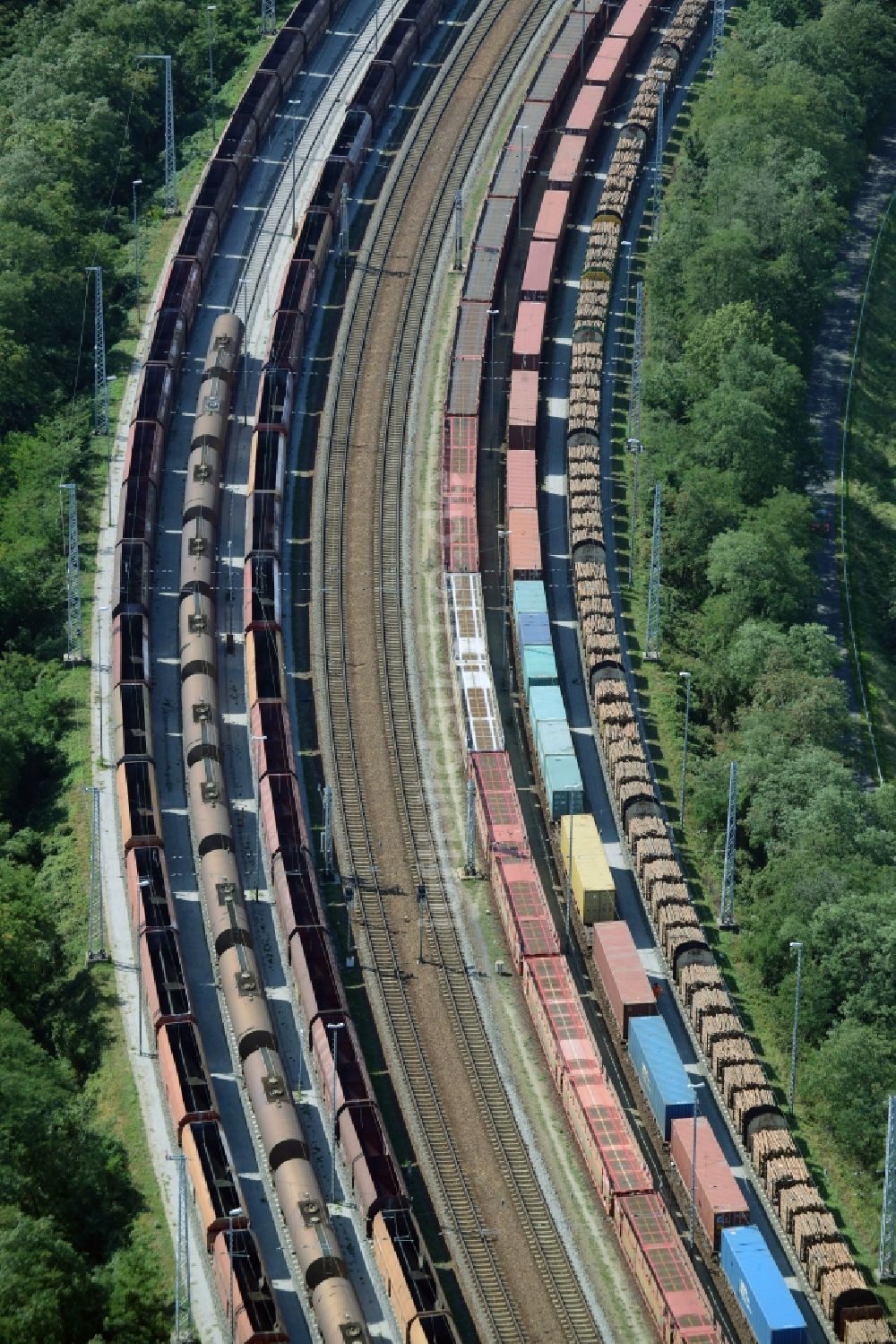 Frankfurt (Oder) aus der Vogelperspektive: Rangierbahnhof und Güterbahnhof der Deutschen Bahn in Frankfurt (Oder) im Bundesland Brandenburg