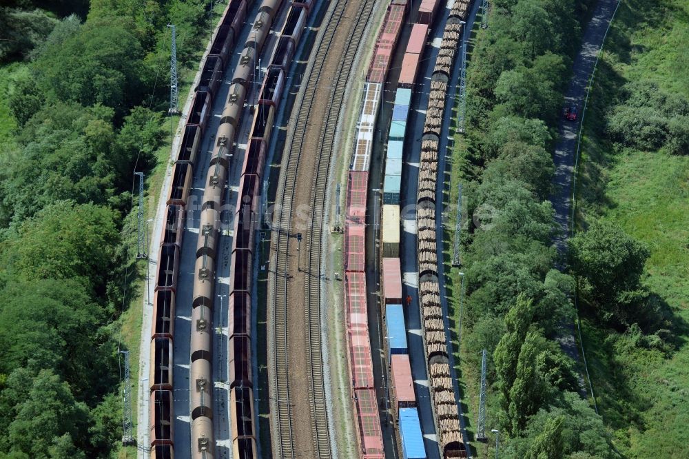 Luftbild Frankfurt (Oder) - Rangierbahnhof und Güterbahnhof der Deutschen Bahn in Frankfurt (Oder) im Bundesland Brandenburg