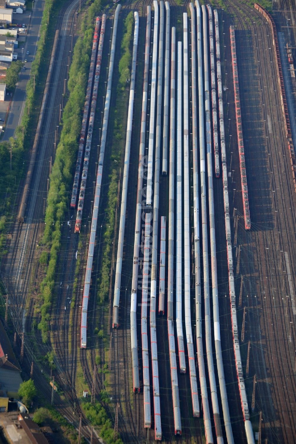 Hamm aus der Vogelperspektive: Rangierbahnhof und Güterbahnhof der Deutschen Bahn in Hamm im Bundesland Nordrhein-Westfalen