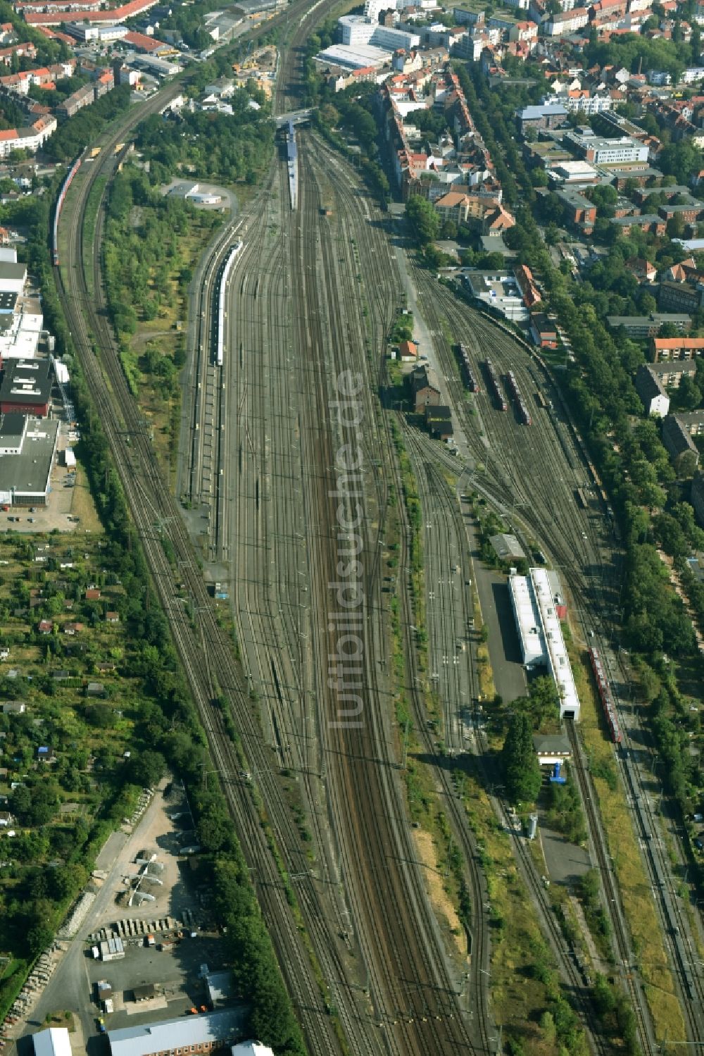 Luftaufnahme Hannover - Rangierbahnhof und Güterbahnhof der Deutschen Bahn in Hannover im Bundesland Niedersachsen