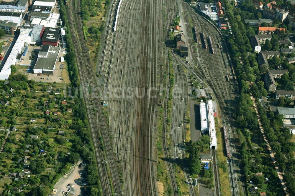 Hannover von oben - Rangierbahnhof und Güterbahnhof der Deutschen Bahn in Hannover im Bundesland Niedersachsen