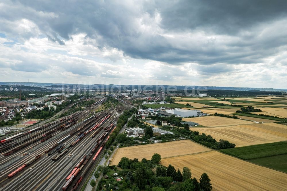 Kornwestheim aus der Vogelperspektive: Rangierbahnhof und Güterbahnhof der Deutschen Bahn in Kornwestheim im Bundesland Baden-Württemberg