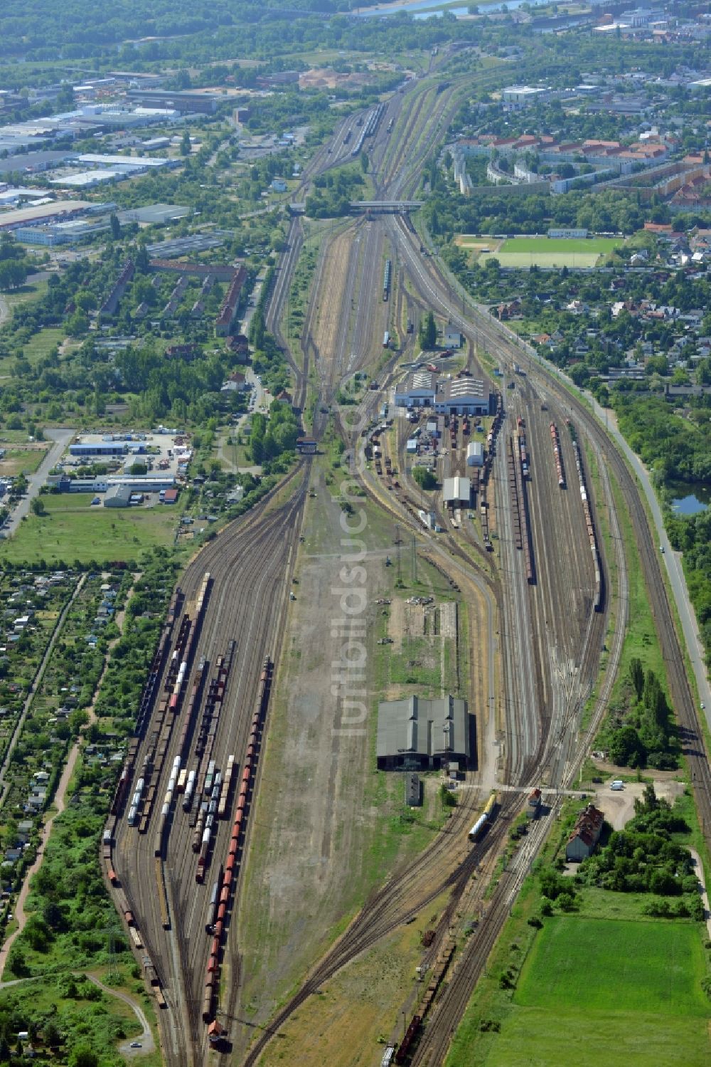 Luftaufnahme Magdeburg - Rangierbahnhof und Güterbahnhof der Deutschen Bahn in Magdeburg im Bundesland Sachsen-Anhalt