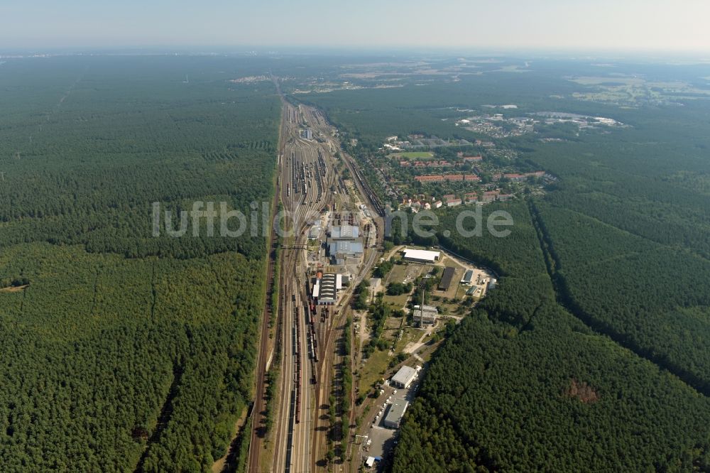 Luftbild Neuseddin - Rangierbahnhof und Güterbahnhof der Deutschen Bahn in Neuseddin im Bundesland Brandenburg