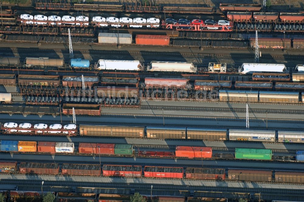 Seddiner See von oben - Rangierbahnhof und Güterbahnhof der Deutschen Bahn in Neuseddin im Bundesland Brandenburg