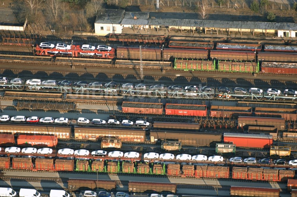 Seddiner See aus der Vogelperspektive: Rangierbahnhof und Güterbahnhof der Deutschen Bahn in Neuseddin im Bundesland Brandenburg