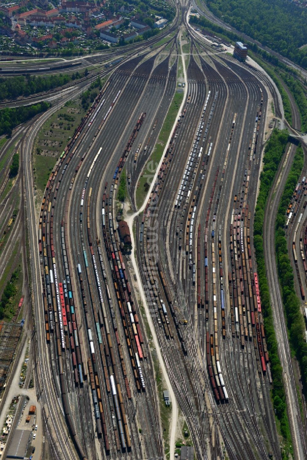 Nürnberg von oben - Rangierbahnhof und Güterbahnhof der Deutschen Bahn in Nürnberg im Bundesland Bayern