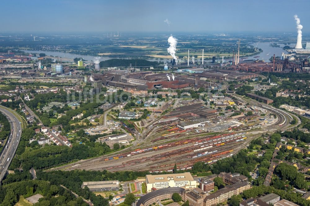 Luftaufnahme Duisburg - Rangierbahnhof und Güterbahnhof der Deutschen Bahn im Ortsteil Hamborn in Duisburg im Bundesland Nordrhein-Westfalen, Deutschland