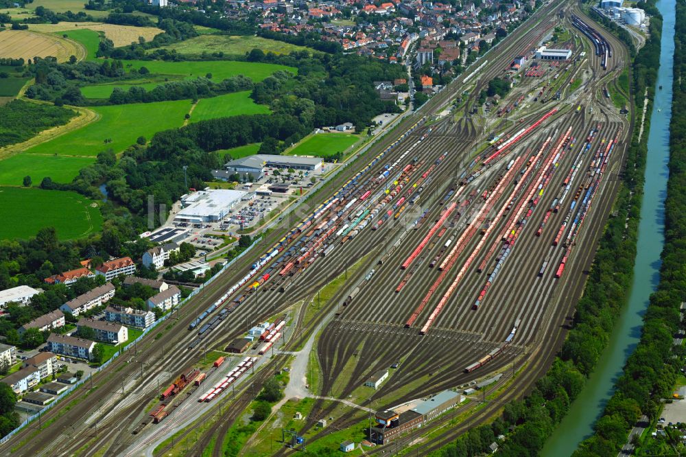 Luftaufnahme Seelze - Rangierbahnhof und Güterbahnhof der Deutschen Bahn im Ortsteil Harenberg in Seelze im Bundesland Niedersachsen, Deutschland