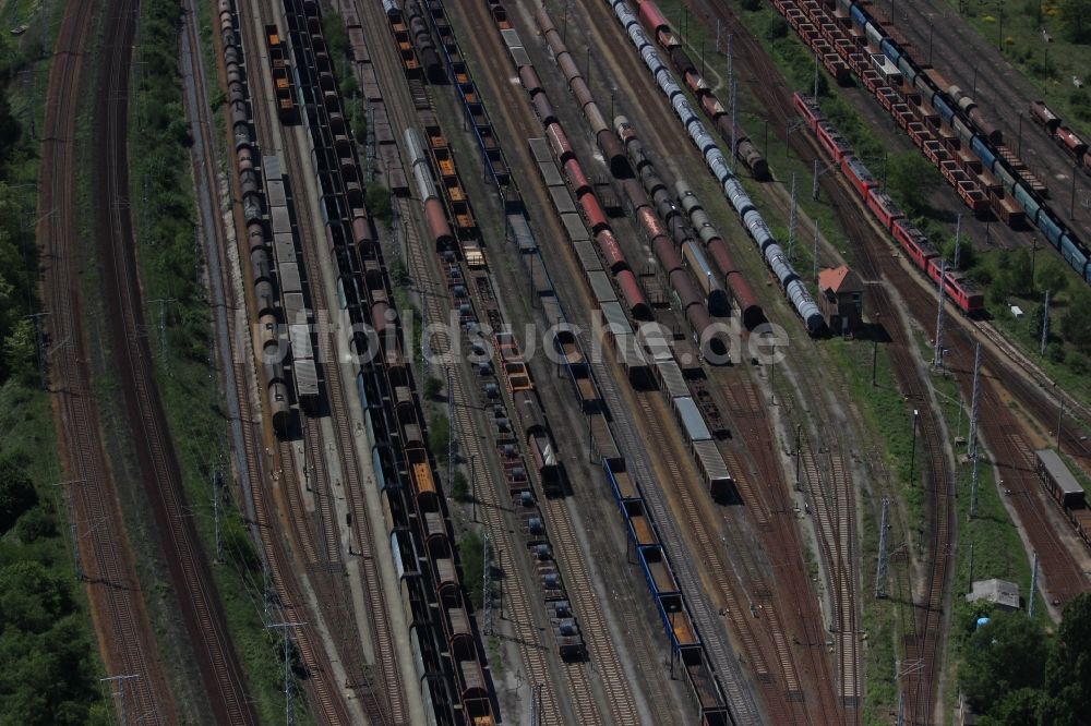 Senftenberg von oben - Rangierbahnhof und Güterbahnhof der Deutschen Bahn in Senftenberg im Bundesland Brandenburg