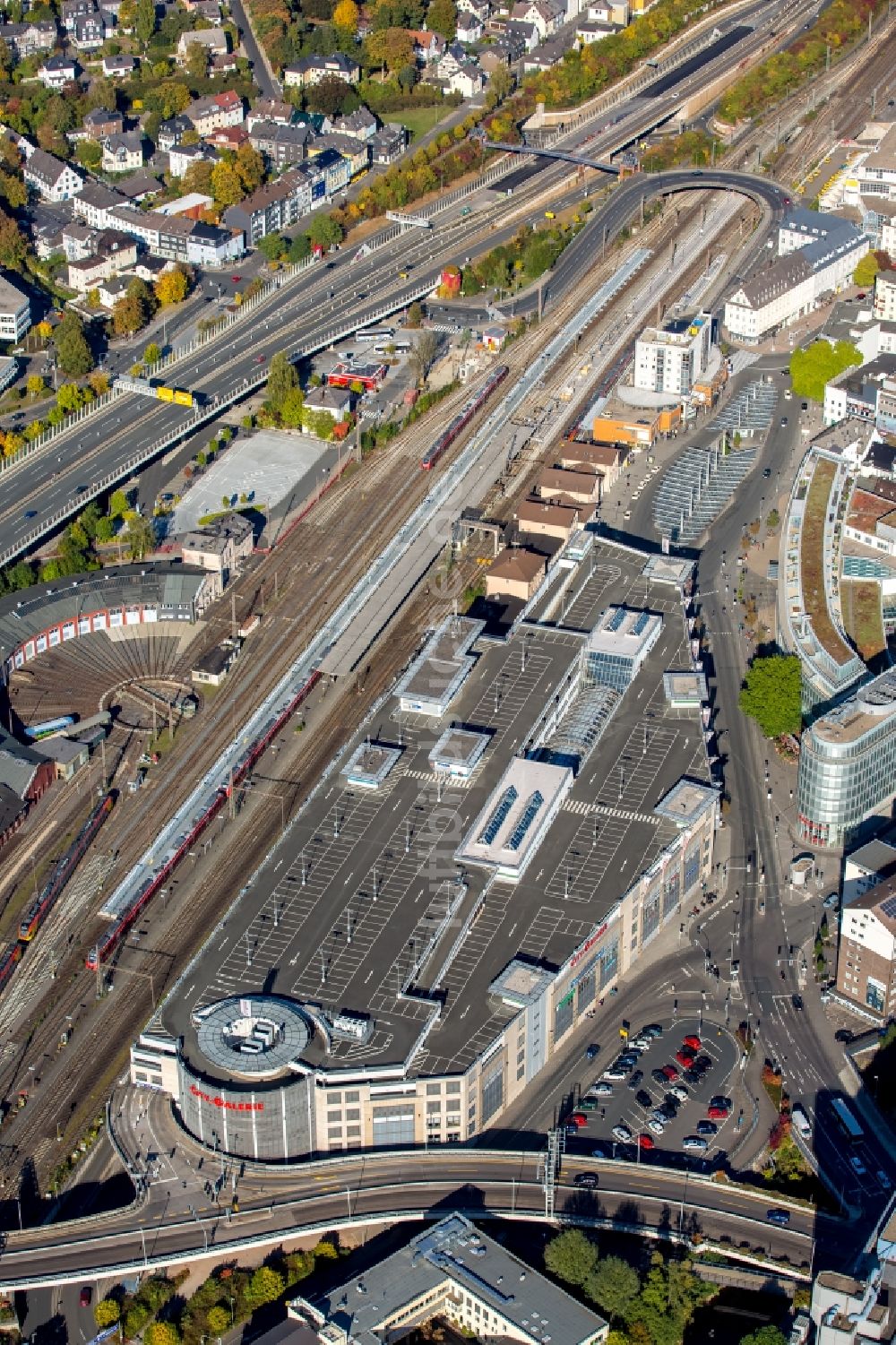 Siegen aus der Vogelperspektive: Rangierbahnhof und Güterbahnhof der Deutschen Bahn in Siegen im Bundesland Nordrhein-Westfalen